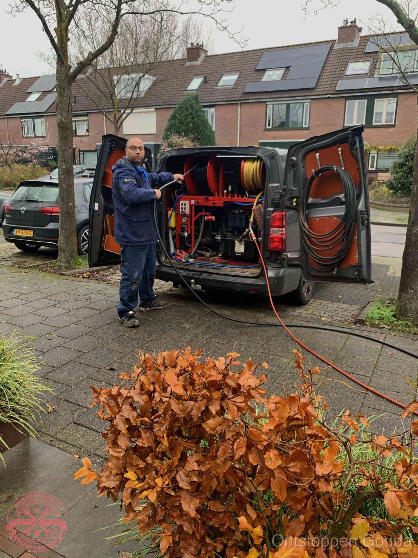 Rioolservice in de wijk in Gouda